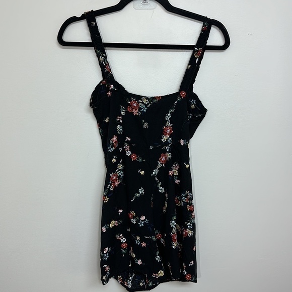 Urban Outfitters Floral Ruffle Romper Black Small - Picture 3 of 5